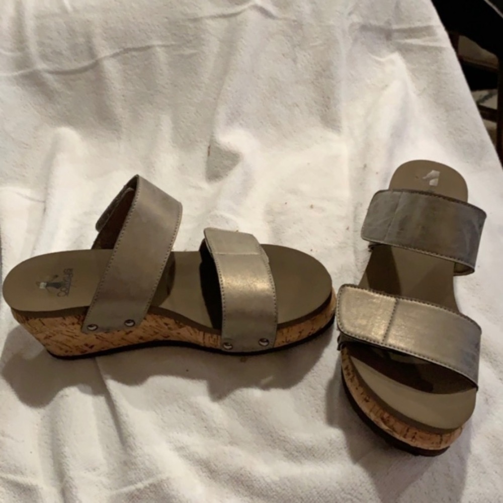 Corky’s wedge